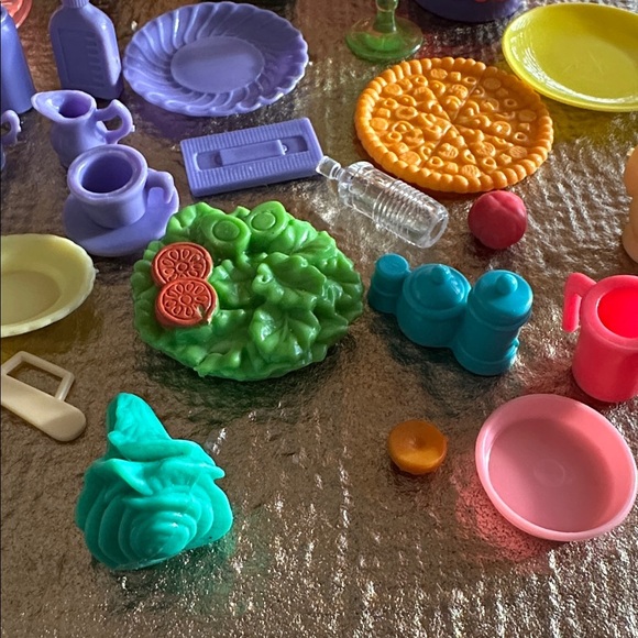 Vintage 90s Barbie Kitchen and Food Bundle - Picture 9 of 9